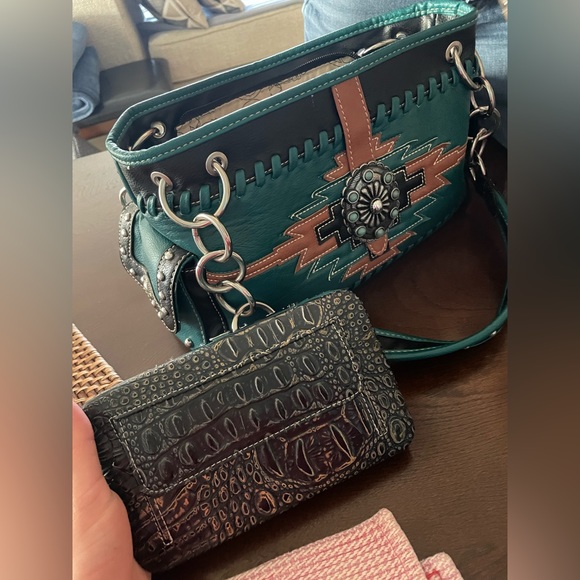 Montana West turquoise purse & wallet - Picture 2 of 5